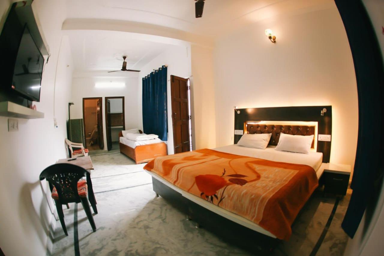 Maa Vaibhav Laxmi Guest House ริชิเคช ภายนอก รูปภาพ